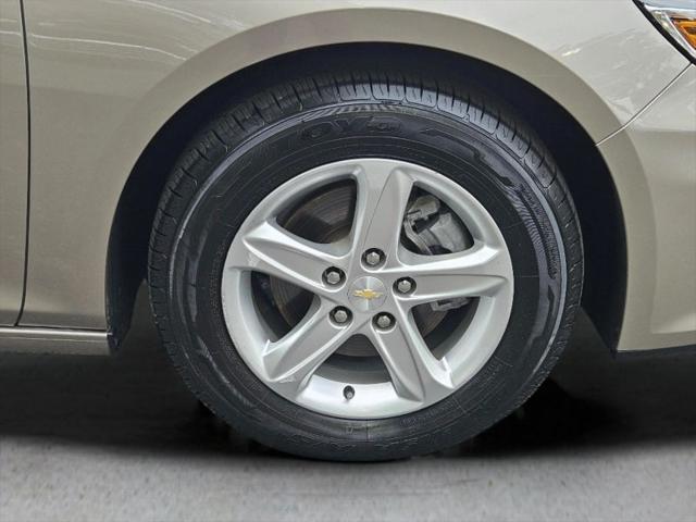 2022 Chevrolet Malibu FWD LT