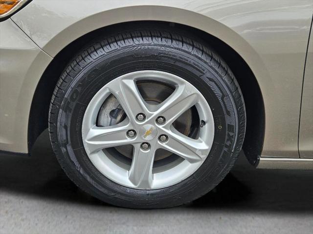 2022 Chevrolet Malibu FWD LT