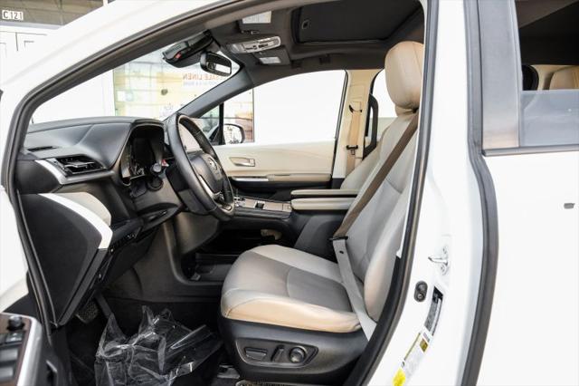 2022 Toyota Sienna XLE