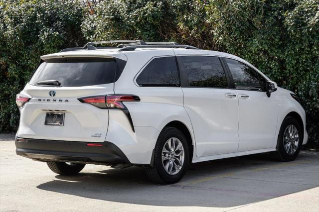 2022 Toyota Sienna XLE