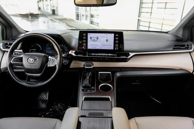 2022 Toyota Sienna XLE