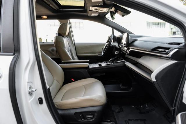 2022 Toyota Sienna XLE