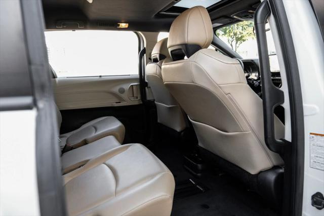 2022 Toyota Sienna XLE