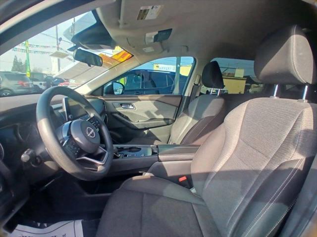 2022 Nissan Rogue SV FWD