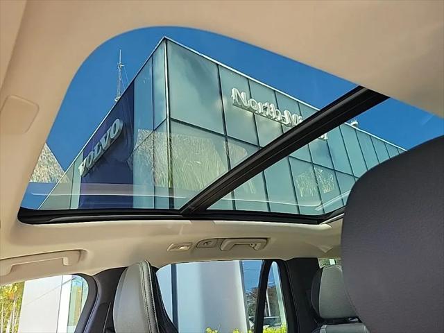 2023 Volvo XC90 Recharge T8 Plus Bright Theme 7-Seater
