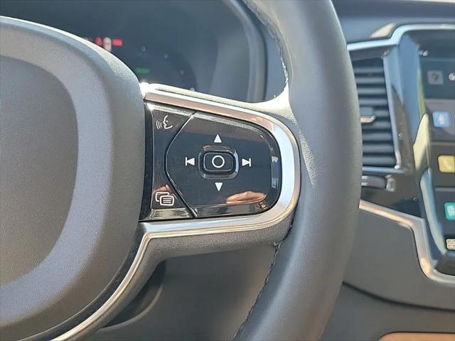 2023 Volvo XC90 Recharge T8 Plus Bright Theme 7-Seater