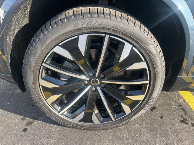 2026 Volvo XC90 Plus, B6 AWD Gas (mild hybrid), Gasoline, Bright, 7 Seats