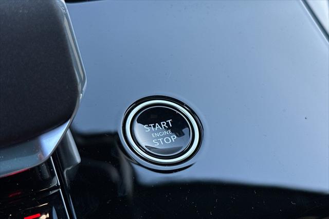 2026 Land Rover Range Rover Sport P360 SE