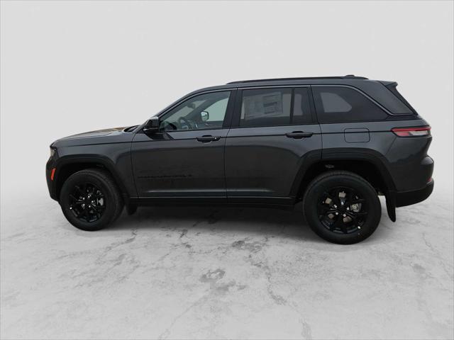 2026 Jeep Grand Cherokee Laredo Altitude