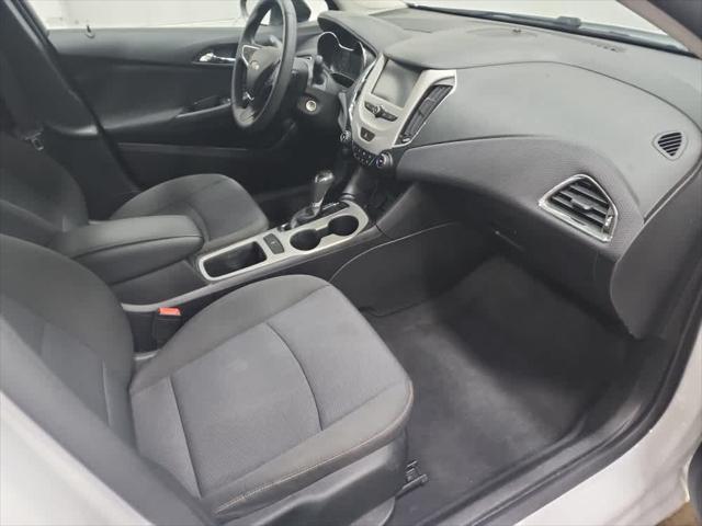 Used 2017 Chevrolet Cruze For Sale in Wilmington, OH