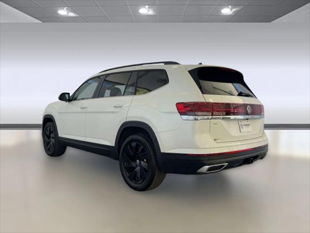 2026 Volkswagen Atlas SE with Technology