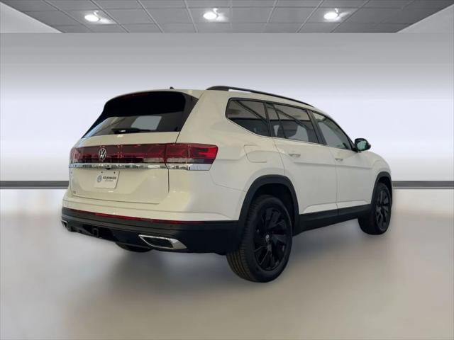 2026 Volkswagen Atlas SE with Technology