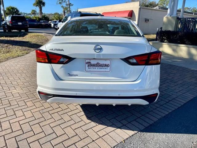 2025 Nissan Altima SV FWD