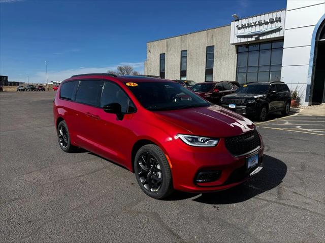 2026 Chrysler Pacifica Limited AWD