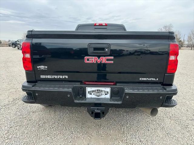 2017 GMC Sierra 3500HD Denali
