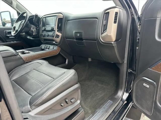 2017 GMC Sierra 3500HD Denali