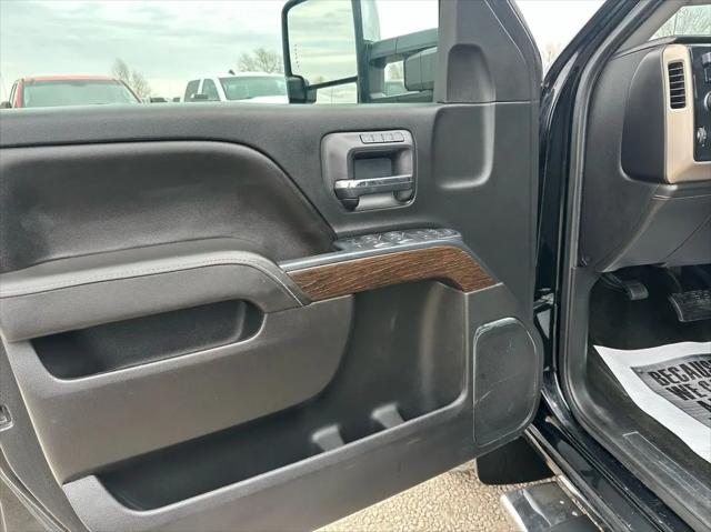 2017 GMC Sierra 3500HD Denali