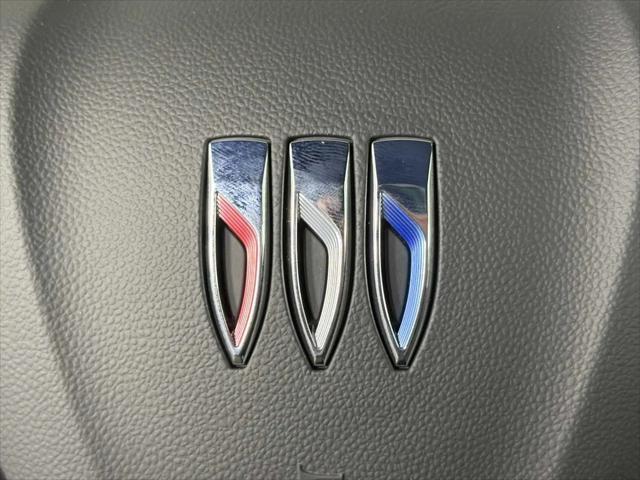 2026 Buick NV Sport Touring FWD