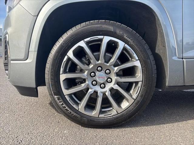 2023 GMC Acadia FWD Denali