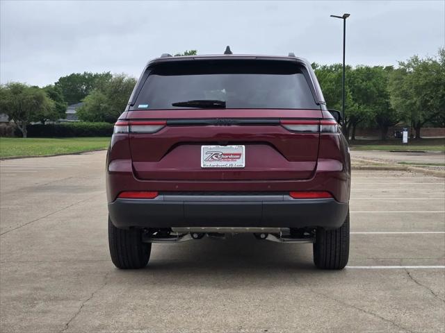 2026 Jeep Grand Cherokee Altitude 4x2