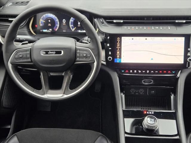 2026 Jeep Grand Cherokee Altitude 4x2