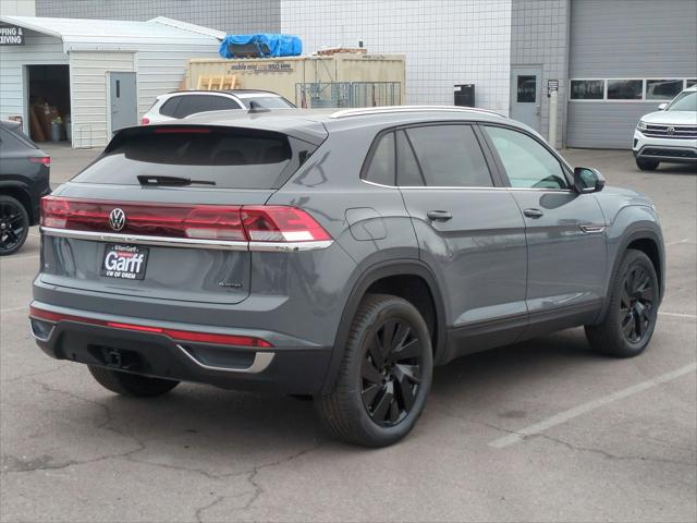 2026 Volkswagen Atlas Cross Sport SE with Technology
