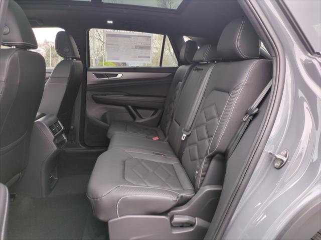 2026 Volkswagen Atlas Cross Sport SE with Technology