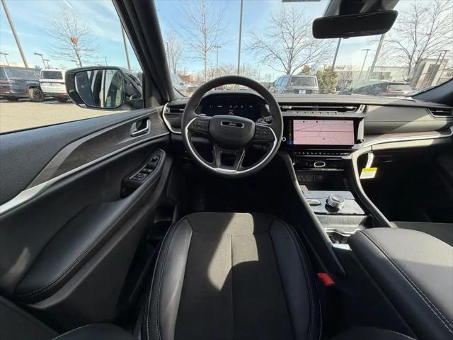 2026 Jeep Grand Cherokee Altitude 4x4