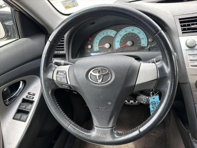2011 Toyota Camry SE - Photo 14