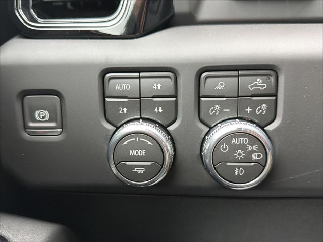 2026 GMC Sierra 2500HD Crew Cab, Standard Bed, AT4, 4WD