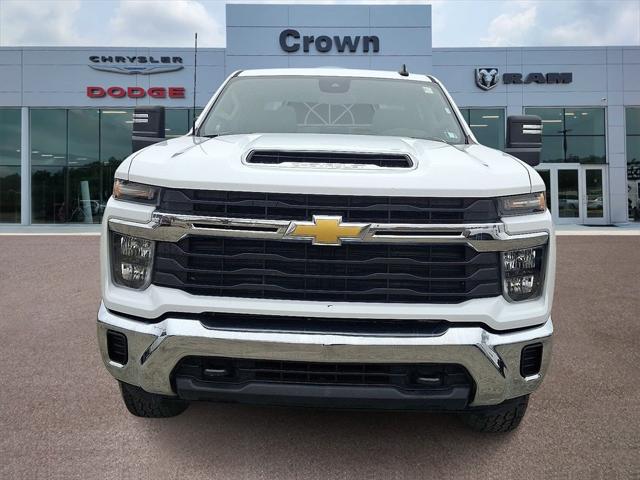 2024 Chevrolet Silverado 3500HD 4WD Crew Cab Standard Bed LT