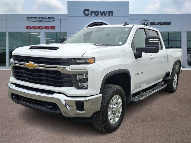 2024 Chevrolet Silverado 3500HD 4WD Crew Cab Standard Bed LT
