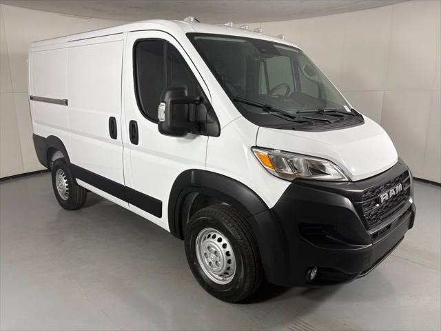 2026 Ram ProMaster Cargo Van Tradesman Low Roof 118 WB w/Pass Seat