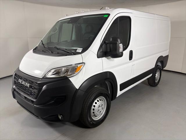 2026 Ram ProMaster Cargo Van Tradesman Low Roof 118 WB w/Pass Seat