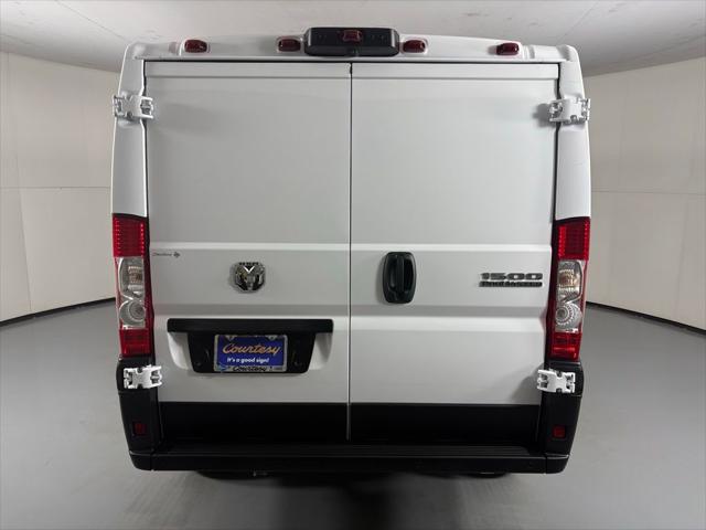 2026 Ram ProMaster Cargo Van Tradesman Low Roof 118 WB w/Pass Seat