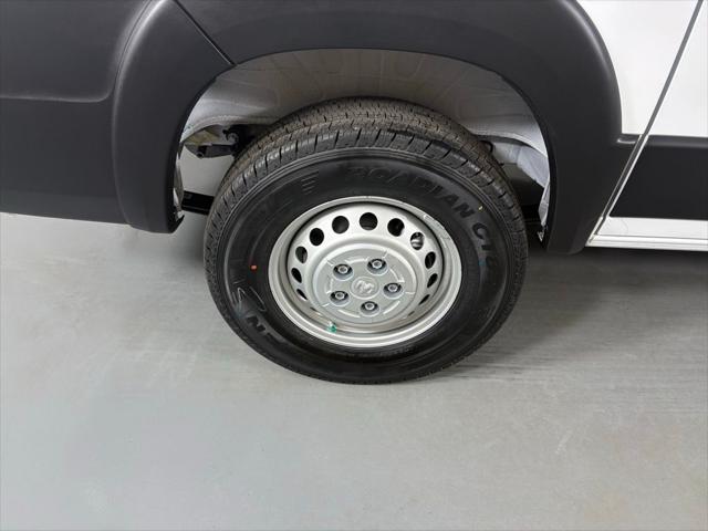 2026 Ram ProMaster Cargo Van Tradesman Low Roof 118 WB w/Pass Seat