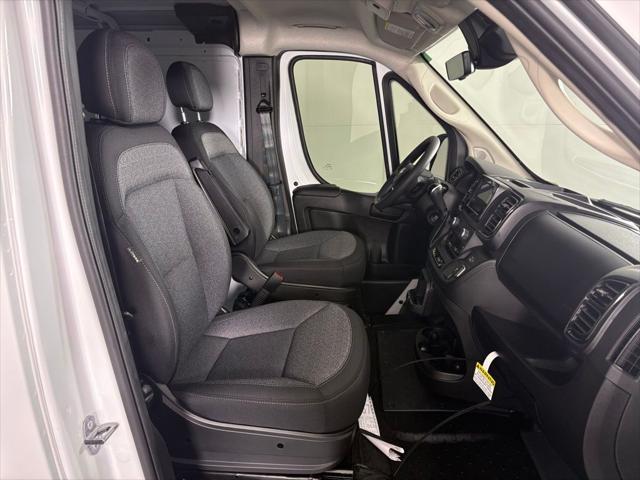 2026 Ram ProMaster Cargo Van Tradesman Low Roof 118 WB w/Pass Seat