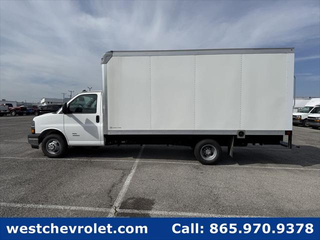 2026 Chevrolet Express Cutaway 4500 Van