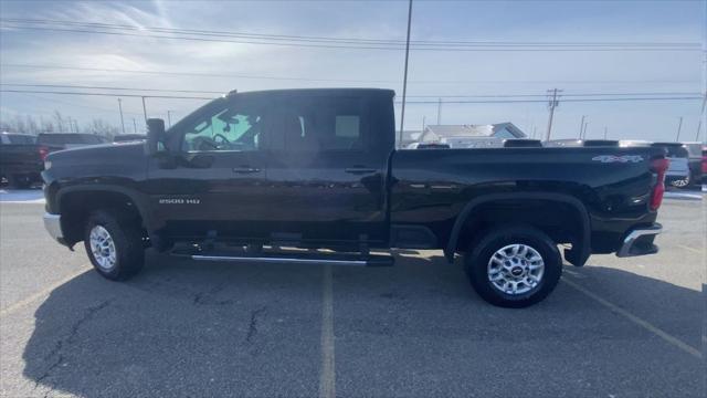 2025 Chevrolet Silverado 2500HD 4WD Crew Cab Standard Bed LT