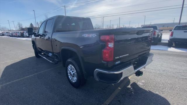 2025 Chevrolet Silverado 2500HD 4WD Crew Cab Standard Bed LT