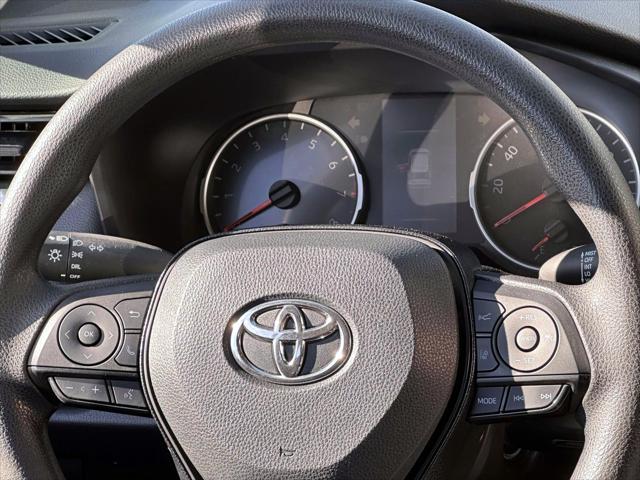 2021 Toyota RAV4 LE [17]