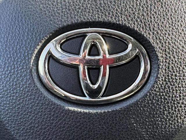 2021 Toyota RAV4 LE [22]