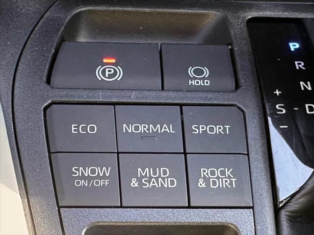 2021 Toyota RAV4 LE [26]