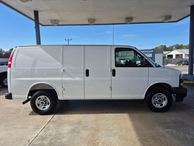 2025 GMC Savana Cargo RWD 2500 Regular Wheelbase Work Van