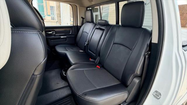 2017 Ram 1500 Laramie Crew Cab 4x4 5'7" Box
