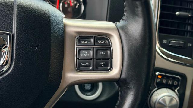 2017 Ram 1500 Laramie Crew Cab 4x4 5'7" Box