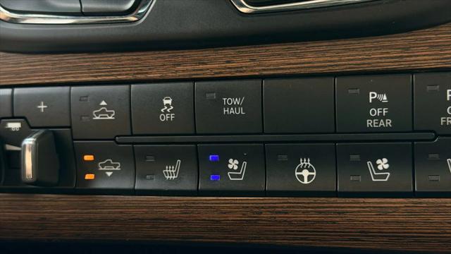 2017 Ram 1500 Laramie Crew Cab 4x4 5'7" Box
