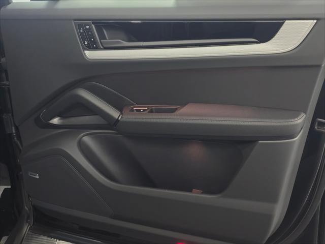 2026 Porsche Cayenne Unknown