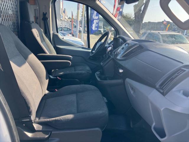 2018 Ford Transit 250 3dr SWB Low Roof Cargo Van w/60/40 Passenger Side Doors