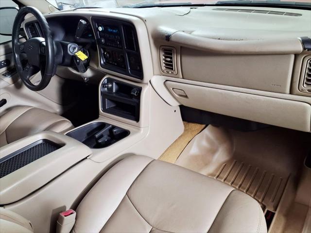 2004 Chevrolet Suburban LS
